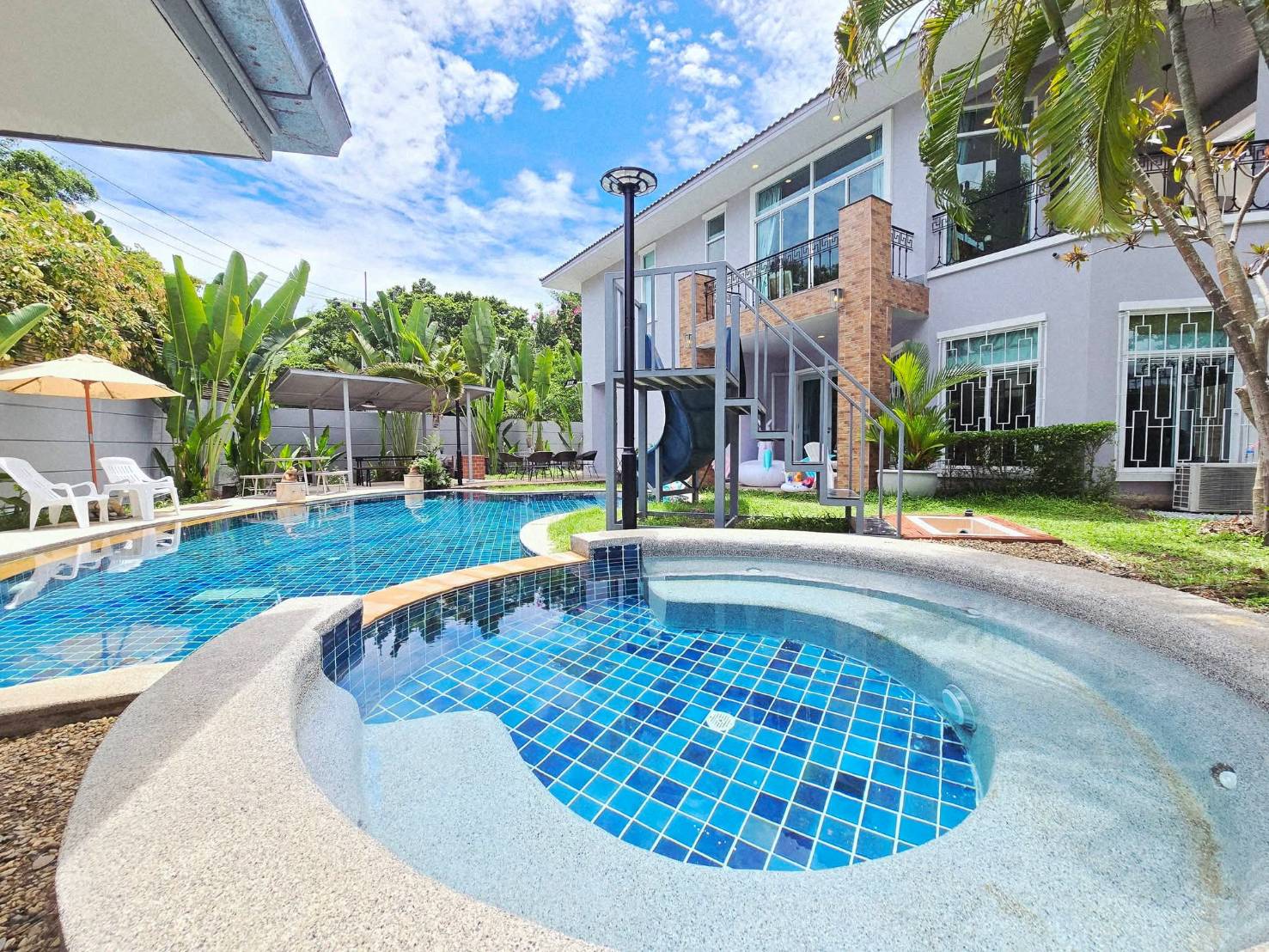 Jacuzzi area next to the main pool